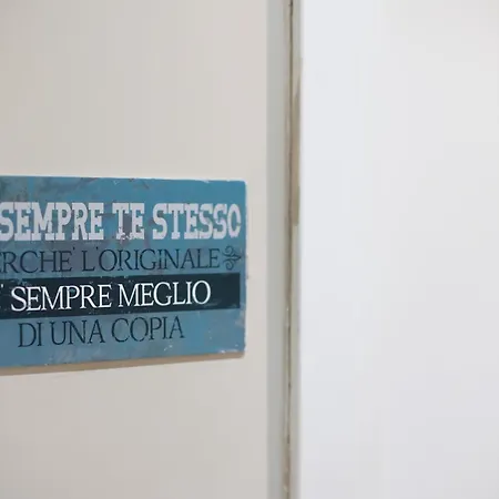 Vomero Plaza Metro' Bed and breakfast 4*