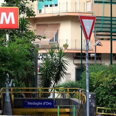 Bed and breakfast Vomero Plaza Metro' 4*