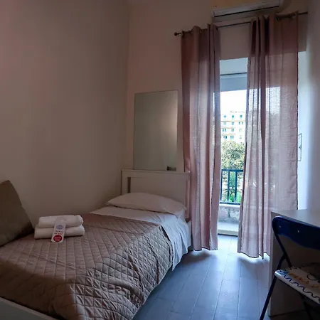 Vomero Plaza Metro' 4*