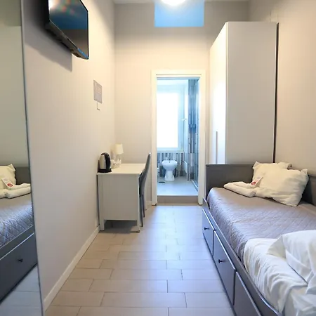 Bed and breakfast Vomero Plaza Metro' 4*